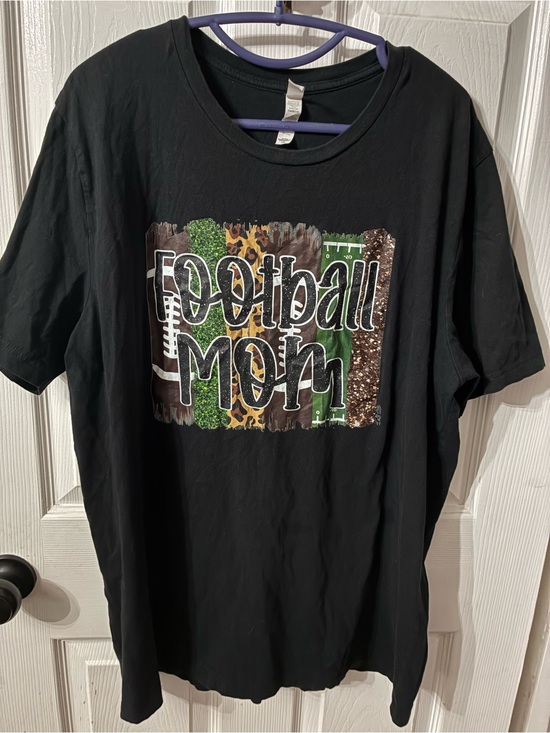 Bella Canvas Tops - Women’s 2X Bella Canvas Football Mom Graphic Tee